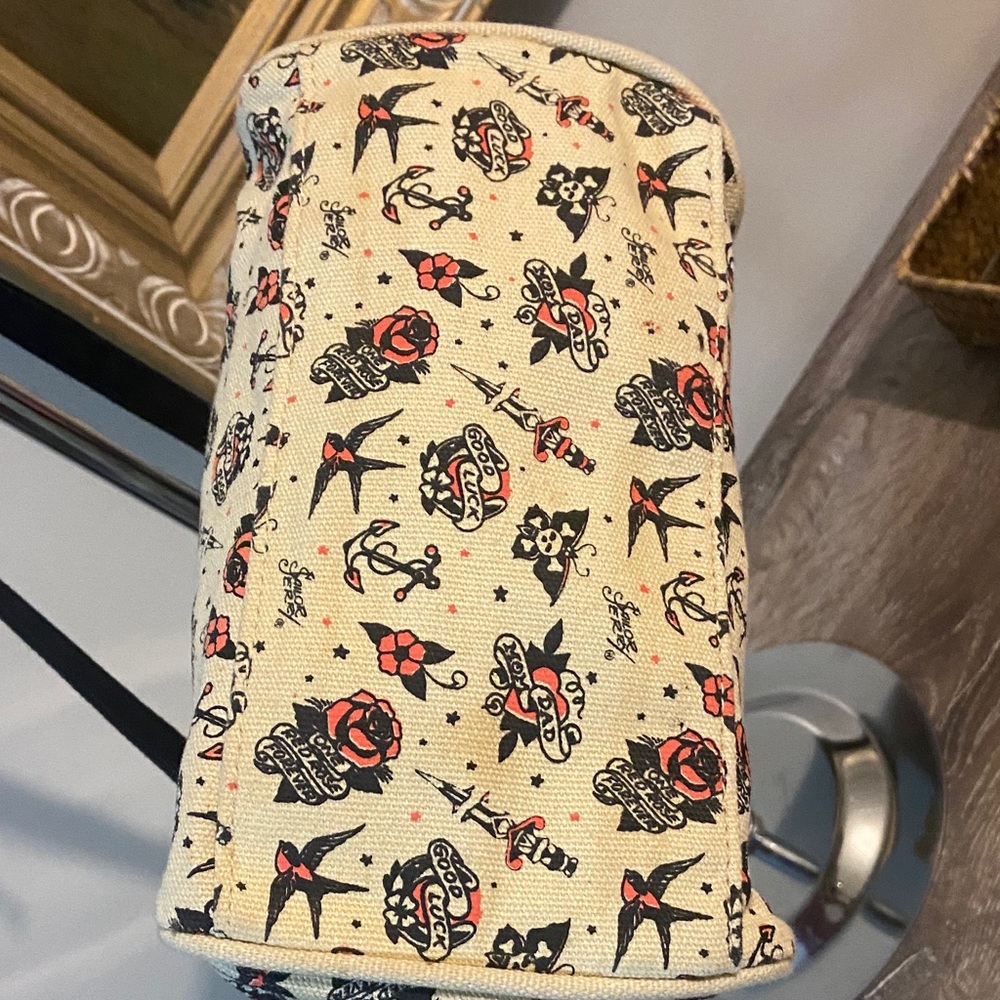 Cream Floral Print Shoulder Bag - Picture 5 of 8